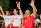 Humberto Costa participa de carreata em Paulista ao lado de João Campos